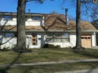3081 Scott St, Cuyahoga Falls, OH 44223