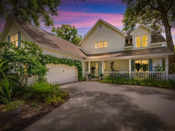 107 Newfield St, Saint Simons Island, GA 31522