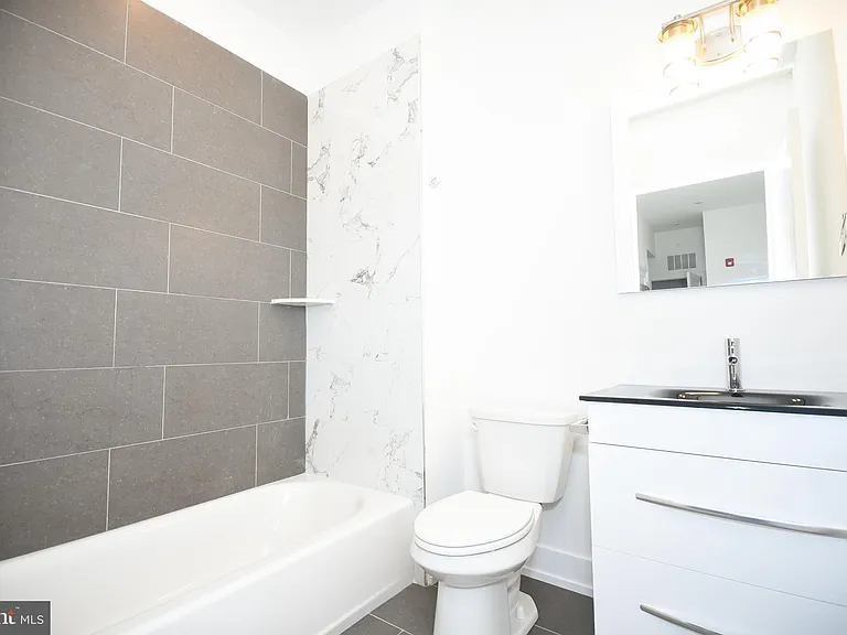 6162 Ridge Ave #201 — Photo 12