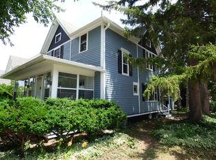 1 N Worth Ave, Elgin, IL 60123