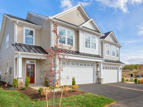 245 Ridgeline Dr, Waynesboro, VA 22980