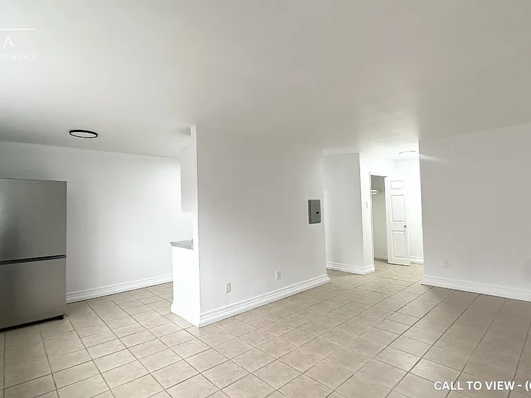 1459 Trafalgar St #216 — Photo 4