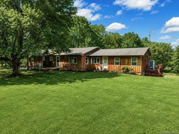 740 Wallkill Avenue, Pine Bush, NY 12589