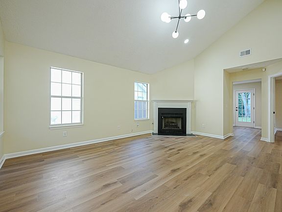 4th image of 2620 Paddle Wheel Dr
