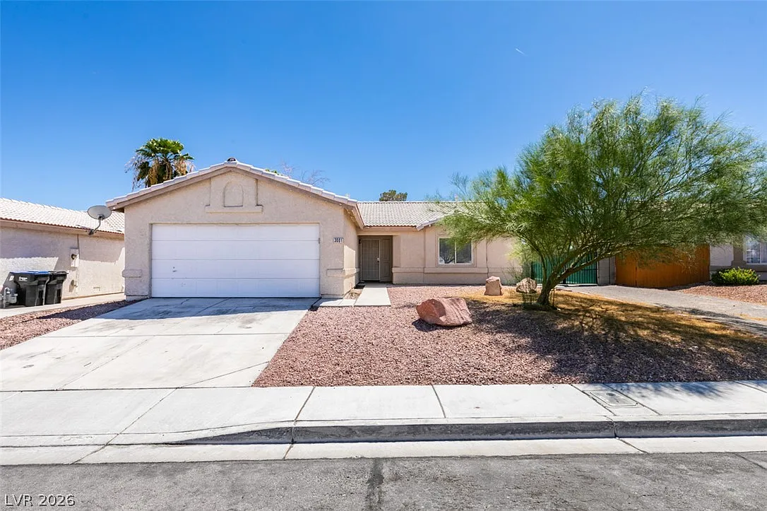 4 bed, 2.0 bath, 1505 sqft, $2,500 — Photo 1