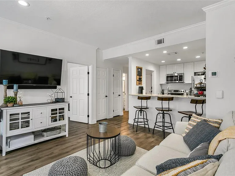 800 S Dakota Ave #227 — Photo 9