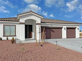 2560 Tahachapi Ave, Pahrump, NV 89048