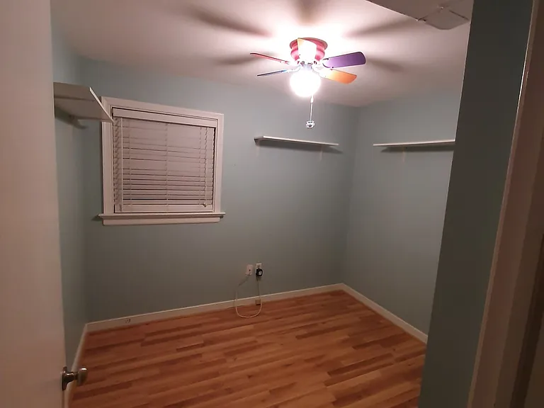 5320 Lingle Ln — Photo 10