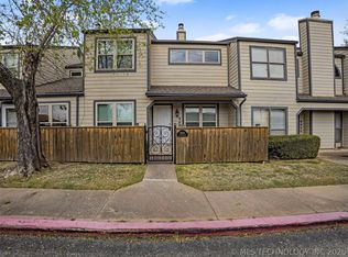 9006 E 60th Pl, Tulsa, OK 74145