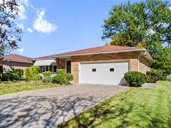 24729 Ronan Rd, Bedford Heights, OH 44146