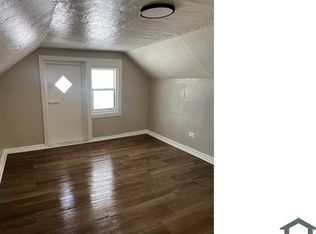2241 W 67th St, Cleveland, OH 44102