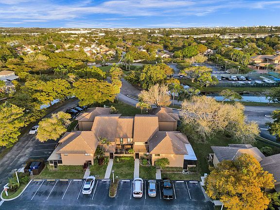 3rd image of 2372 NW 36th Avenue #2372