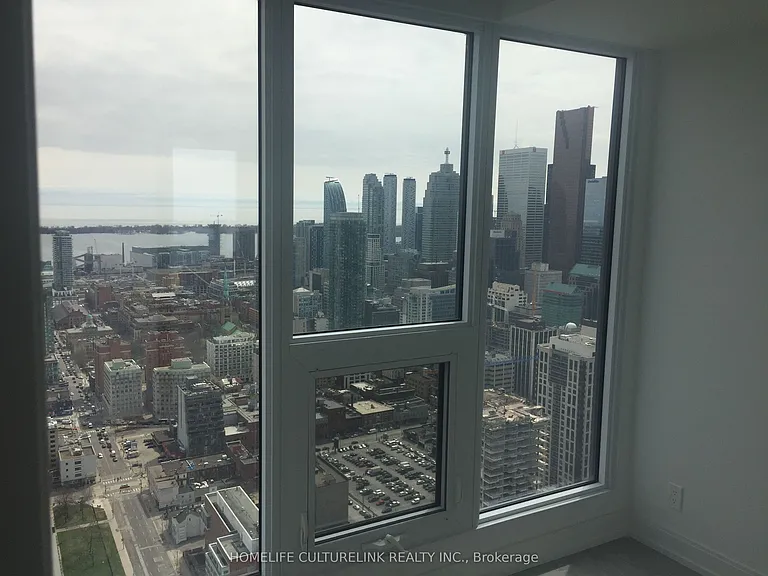 181 Dundas St E #5505 — Photo 7