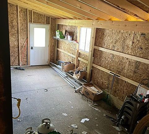 2nd image of 14 Cardinal Dr
