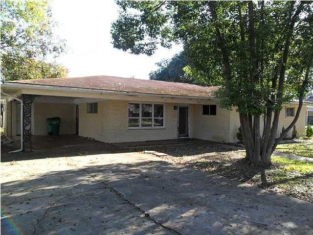 2nd image of 918 N Avenue K