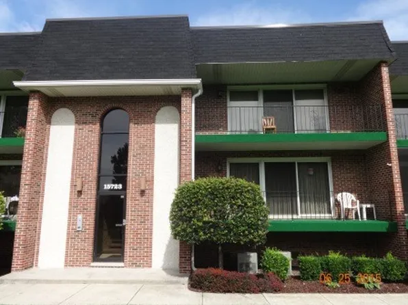 15723 Old Orchard Ct Unit 2N, Orland Park, IL 60462