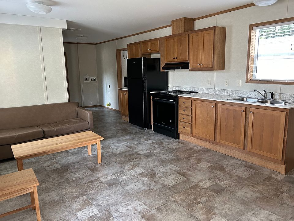2nd image of 820 Tanager Rd #2