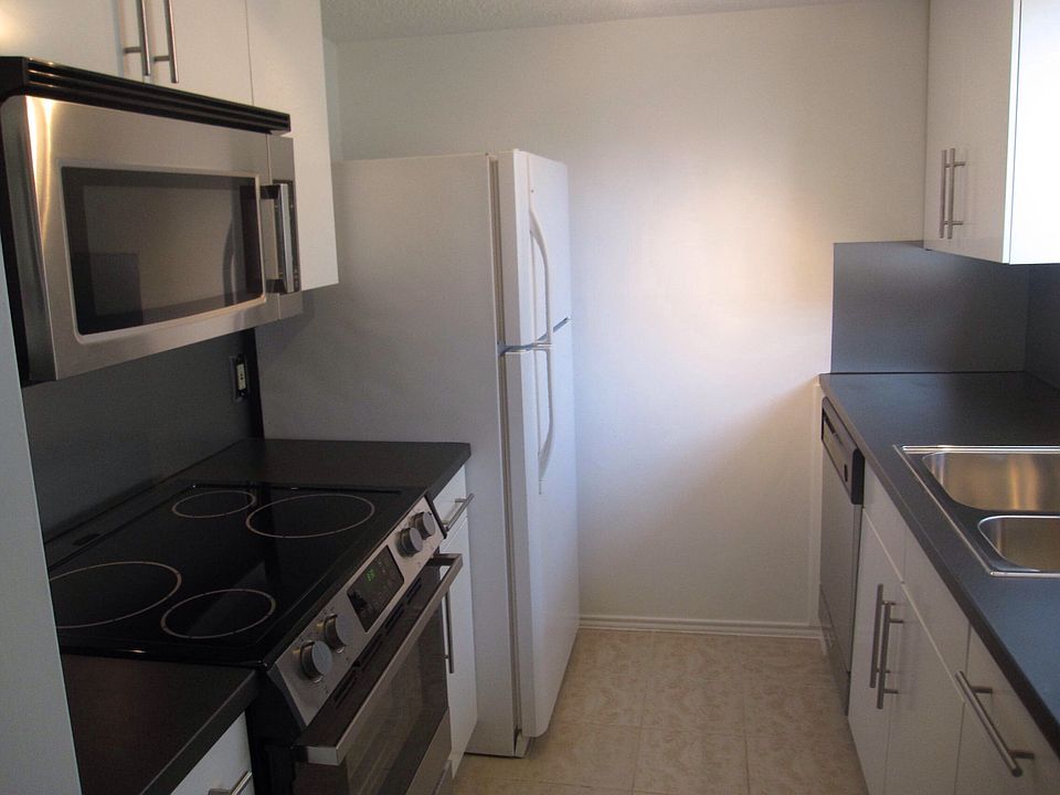 1st image of 1804 E Northgate Dr APT B