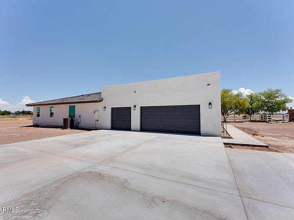 5th image of 1582 E Kennedy Avenue