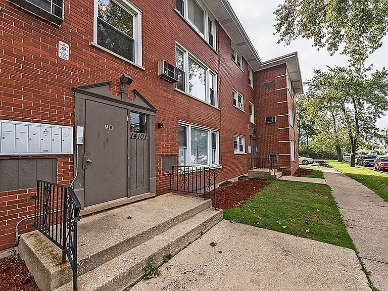 14101 S Atlantic — Photo 9