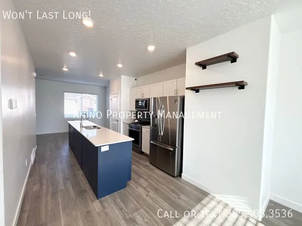 1092 E Vessel Ct, Saratoga Springs, UT 84045