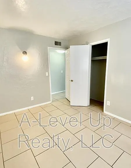 1850 N 5th Ave — Photo 13