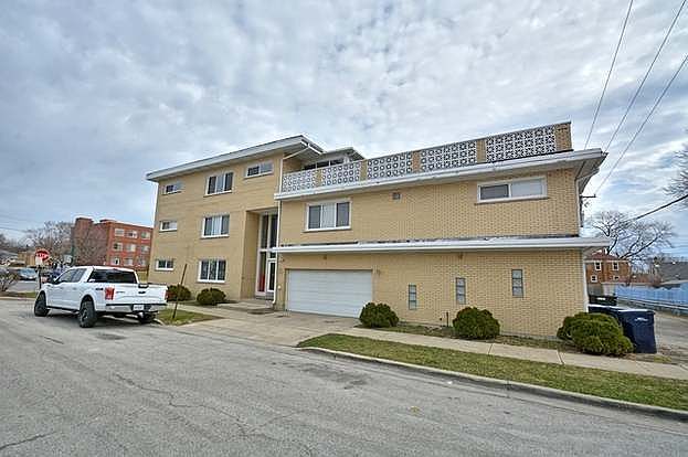 1st image of 8701 S Sacramento Ave APT 2NW