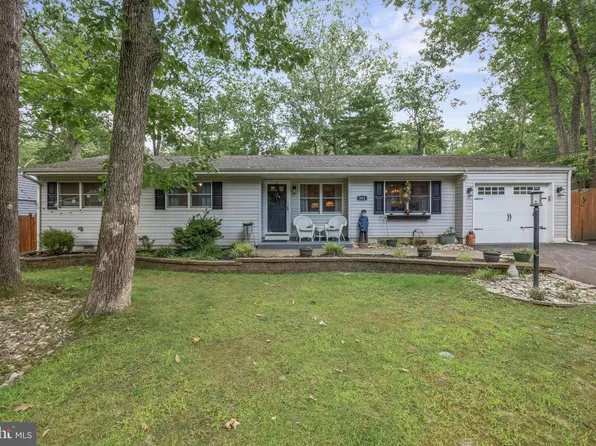191 Mohawk Trl, Medford Lakes, NJ 08055