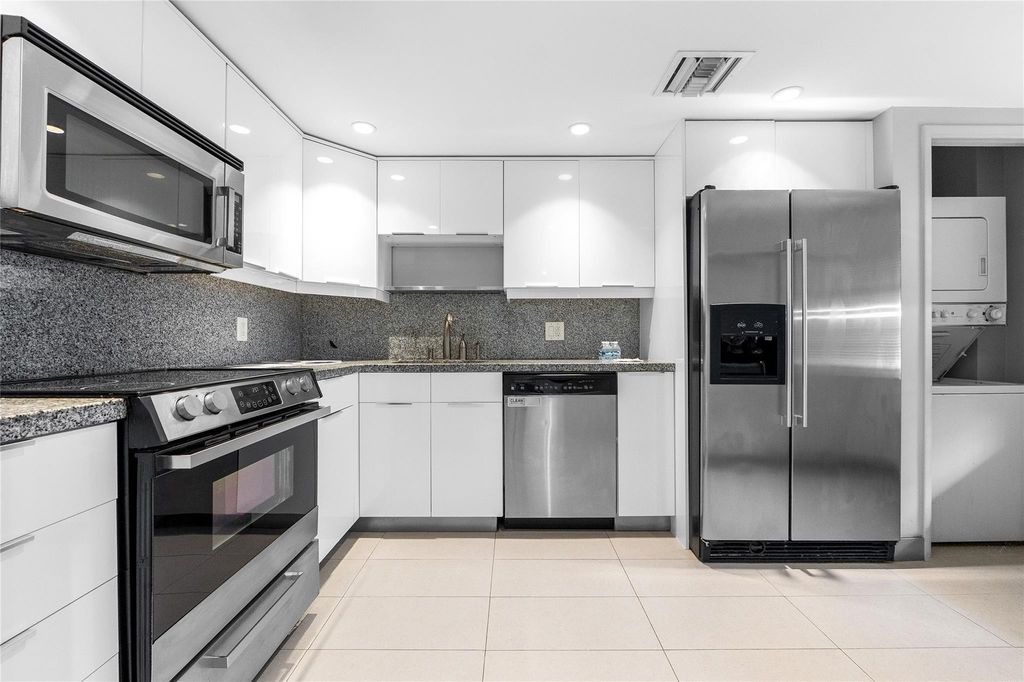 535 Oaks Drive #508, photo 6