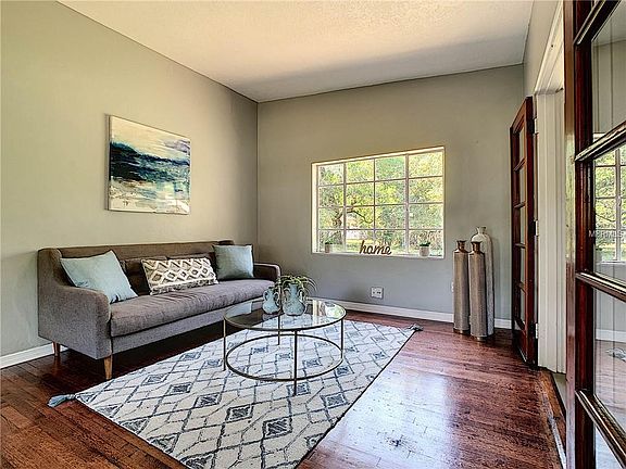 5th image of 1806 Madera Ave