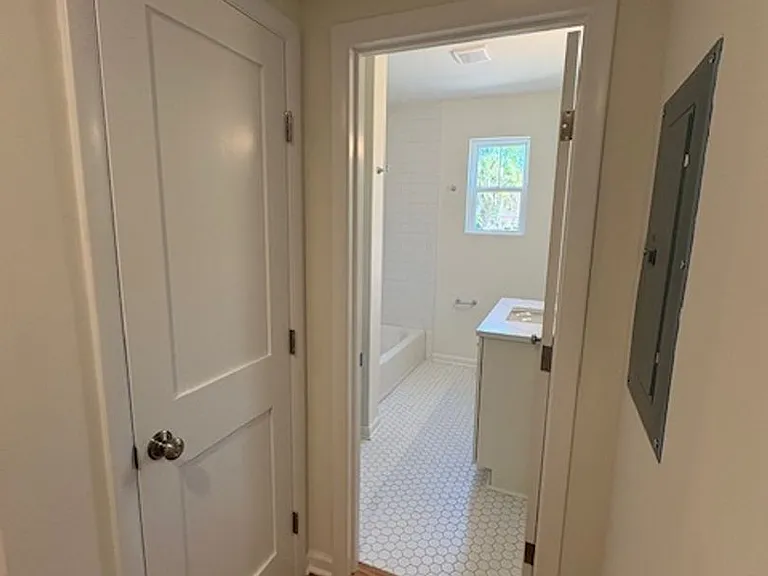 664 Windermere Blvd #B — Photo 27