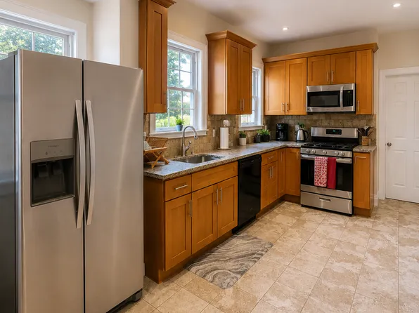 55 Marion St, Medford, MA 02155