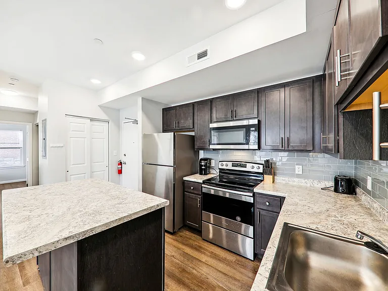 Ava Apartments — Photo 6