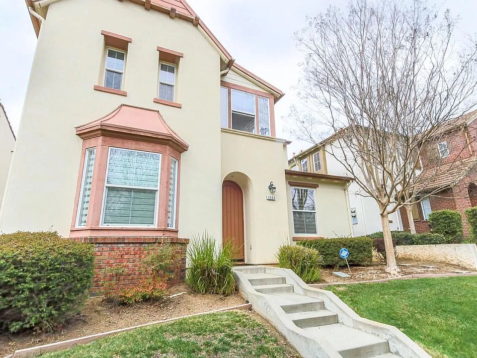 1st image of 3323 Bastille Ct
