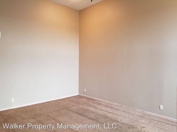 3rd image of 107 Red Apple Dr