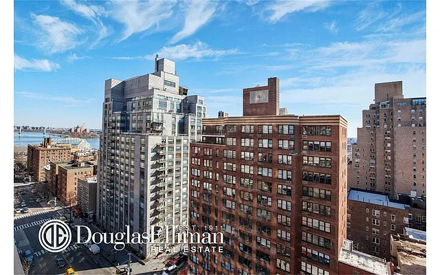 Rented by Douglas Elliman | media 15