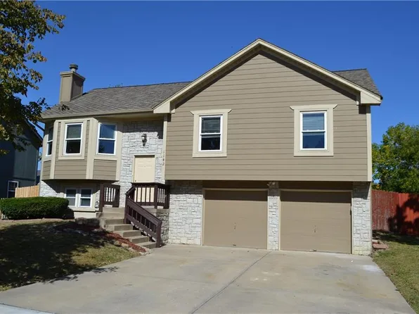 1142 E Frontier Dr, Olathe, KS 66062