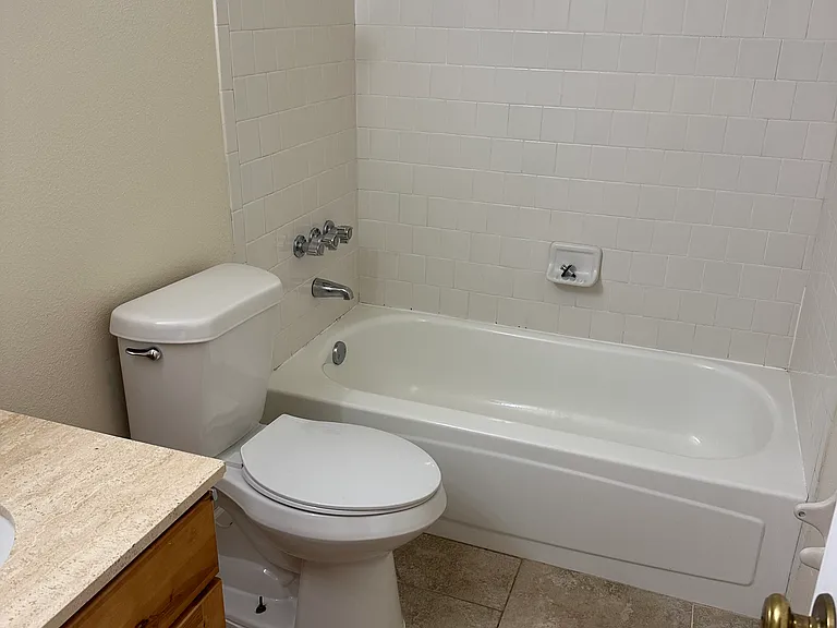 11620 Chemstrand Rd #16 — Photo 9