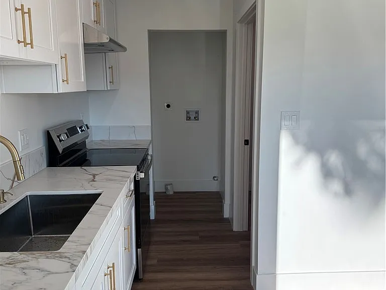 8966A Gunn Ave — Photo 5