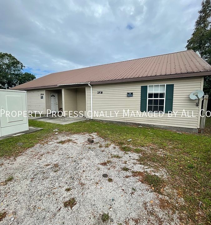 1st image of 2936 Skyview Dr
