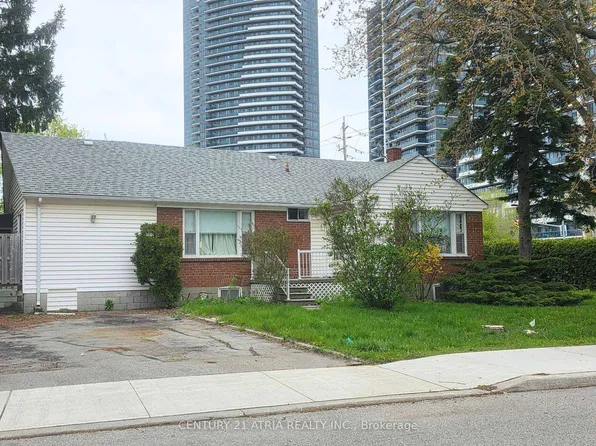 32 Meadowview Ave, Markham, ON L3T 1K5