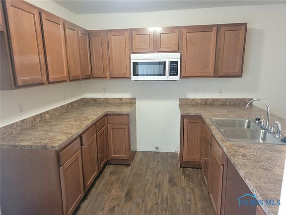 5th image of 1473 Norwood Ave
