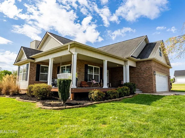 5110 Eagle Crossing Dr, Maryville, TN 37801