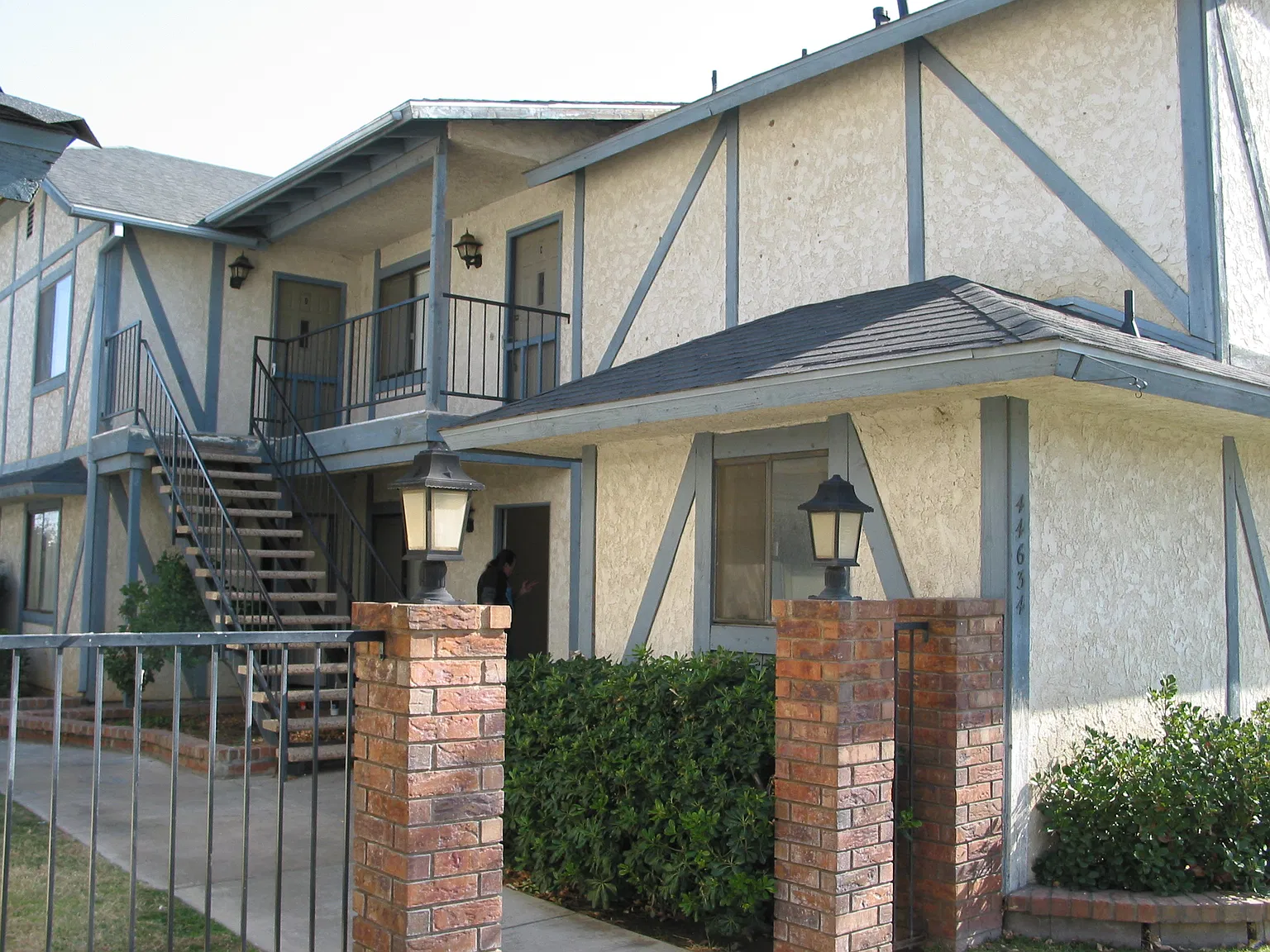 44634 Beech Ave — Photo 1