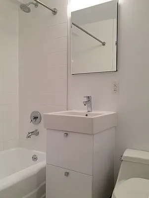 Rented by Stonehenge NYC LLC | media 8