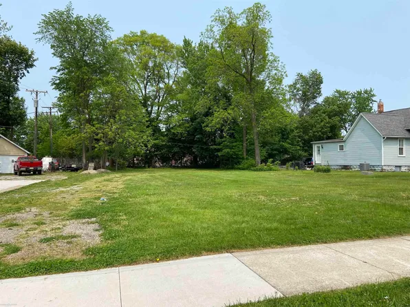 170 Robertson St, Mount Clemens, MI 48043