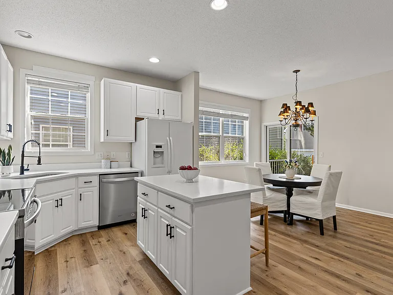 15734 Porchlight Ln — Photo 10