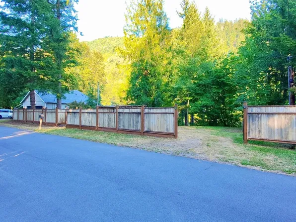 6397 Overland Trl, Maple Falls, WA 98266