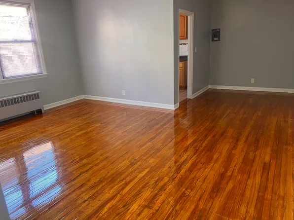 8 Chestnut St #1A, East Orange, NJ 07018