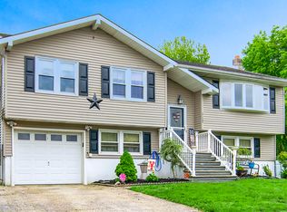 117 Driftwood Ln, Lanoka Harbor, NJ 08734